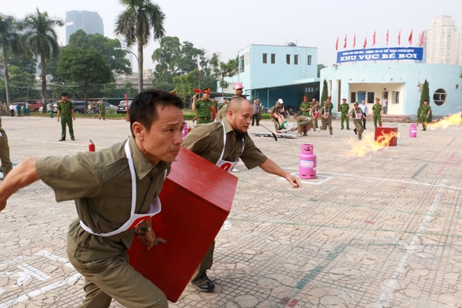 Hội thi chữa cháy, cứu nạn tại quận Thanh Xuân - Ảnh minh hoạ 10